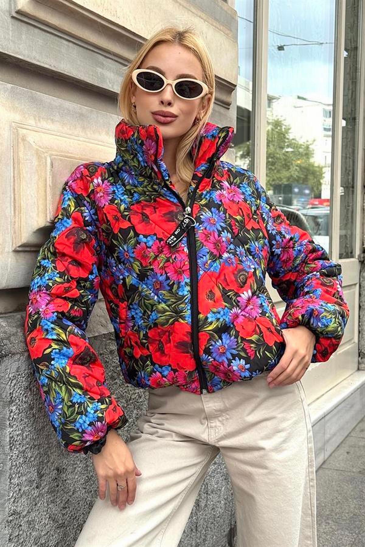 Çiçek Desenli Crop Kadın Mont Dar Kalıp