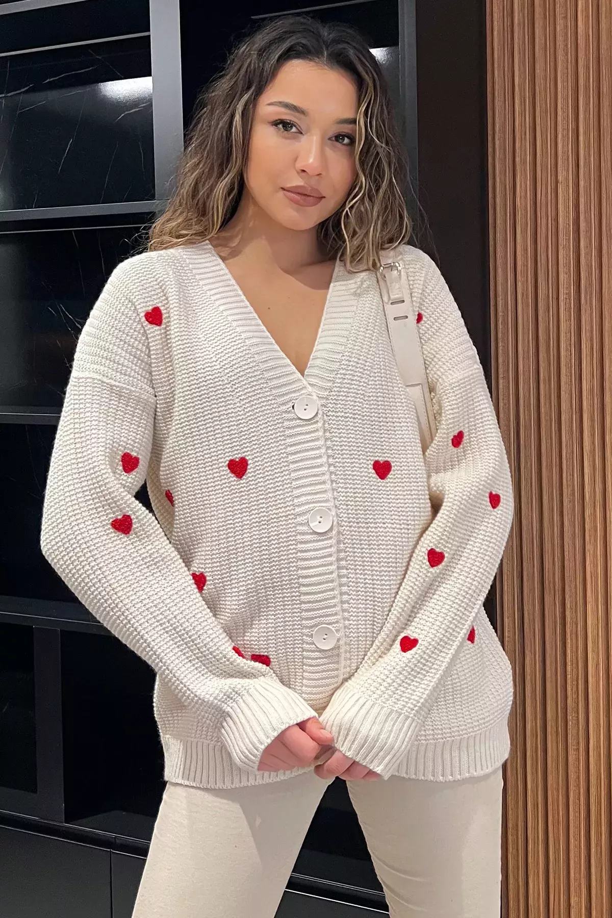 Kalp Desenli Kadın Hırka