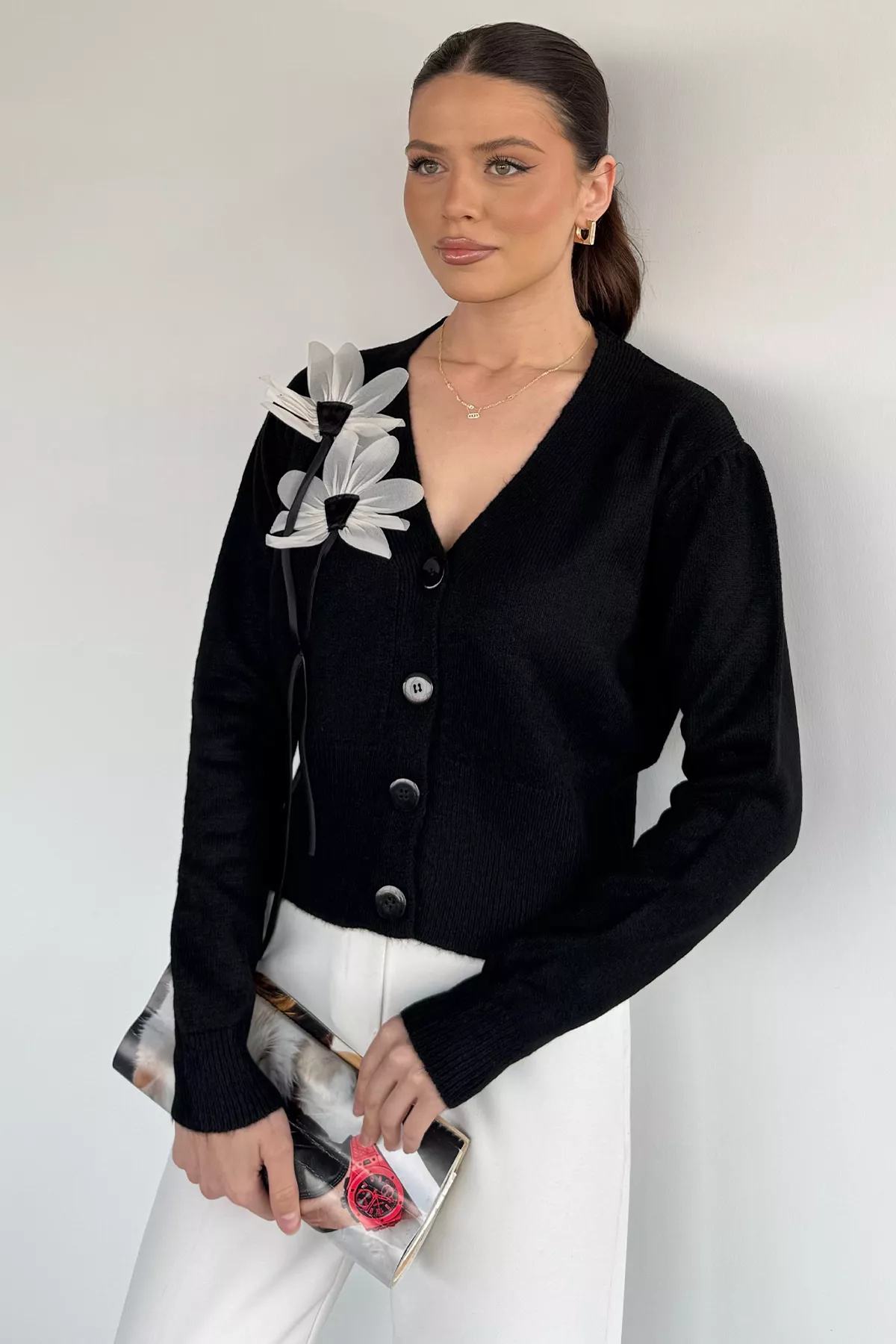 Yakası Gül Detaylı Kadın Hırka