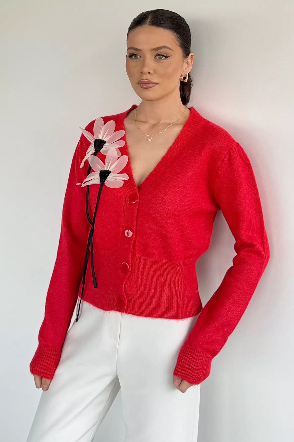 Yakası Gül Detaylı Kadın Hırka