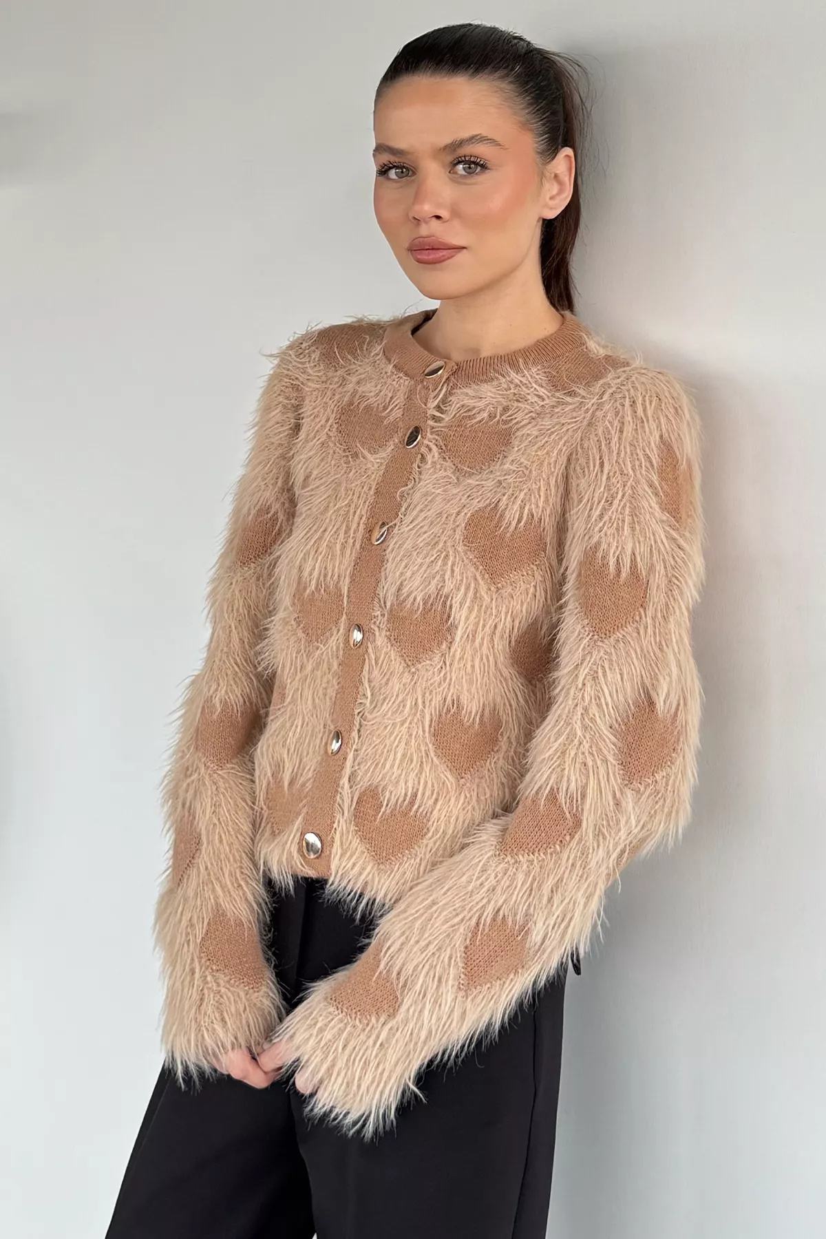 Kalp Desenli Sakallı Kadın Hırka