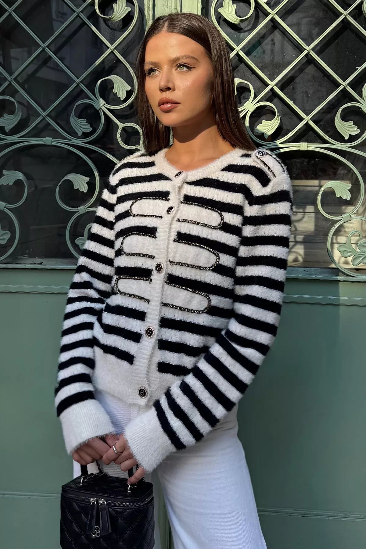 Çizgi Desenli Kadın Hırka