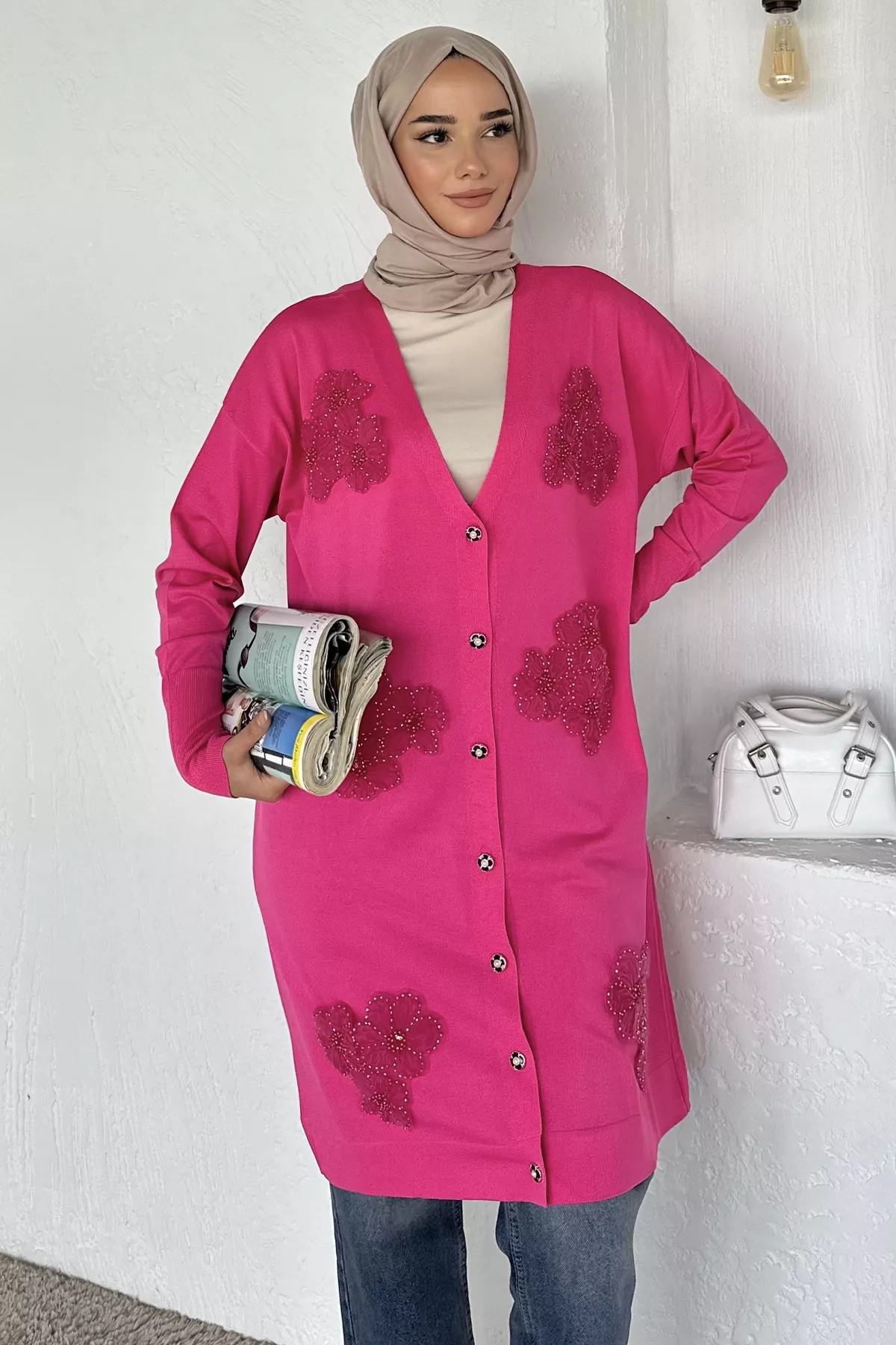 İşlemeli Nakışlı Tesettür Hırka