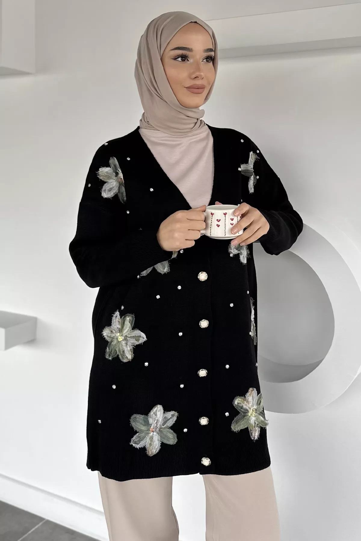 Çiçek Desenli Tesettür Hırka
