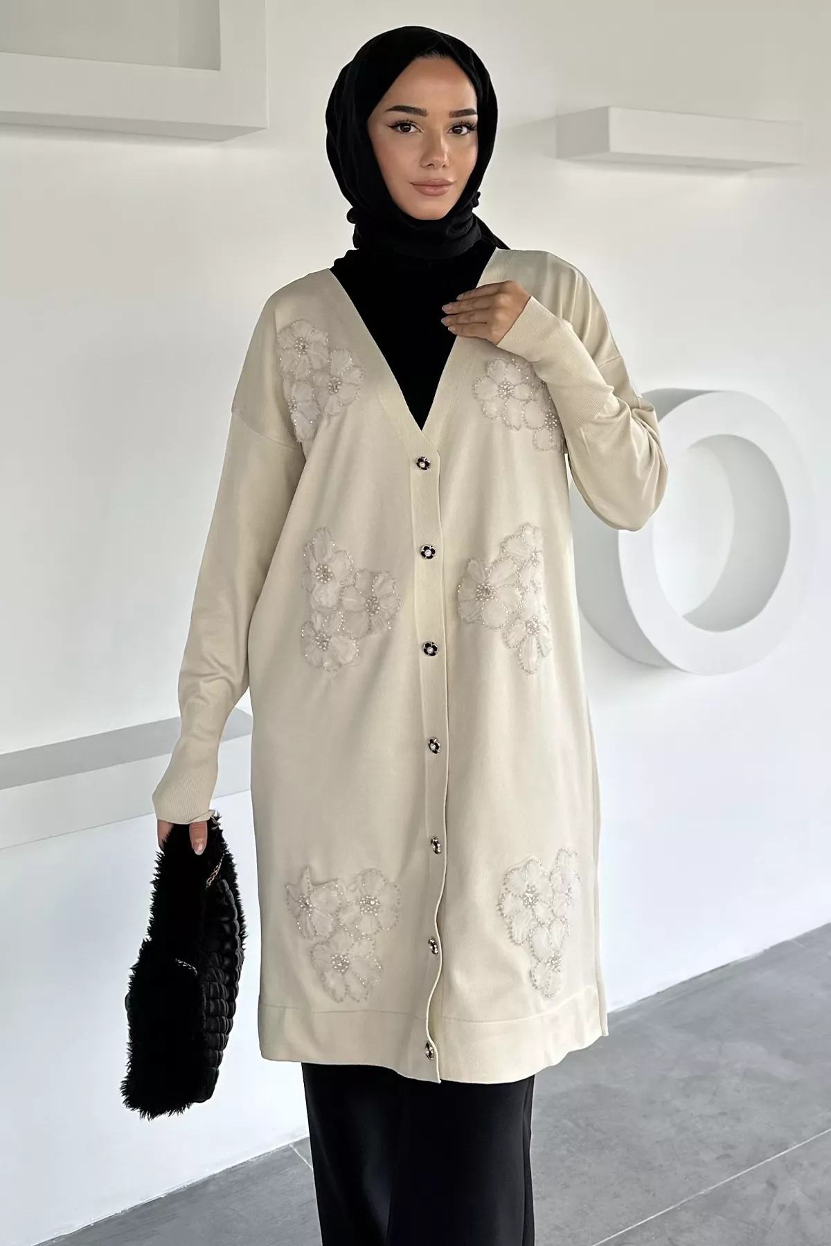 Çiçek Desenli Tesettür Hırka