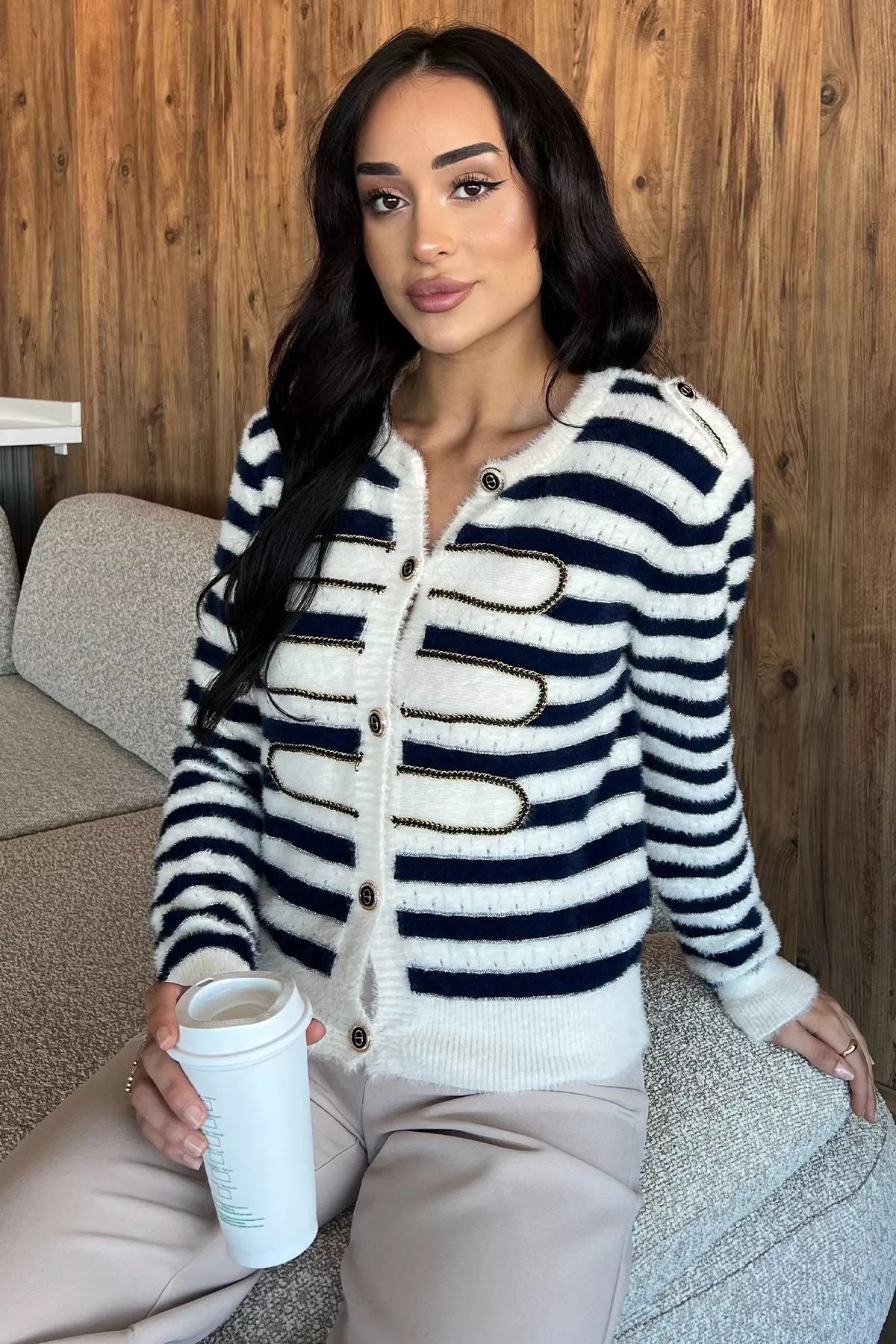 Çizgi Desenli Kadın Hırka