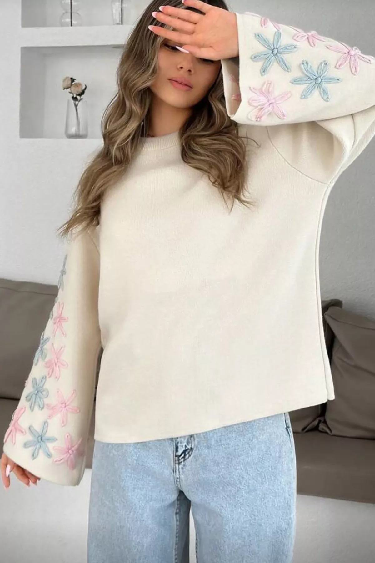 Nakışlı Kadın Triko Kazak